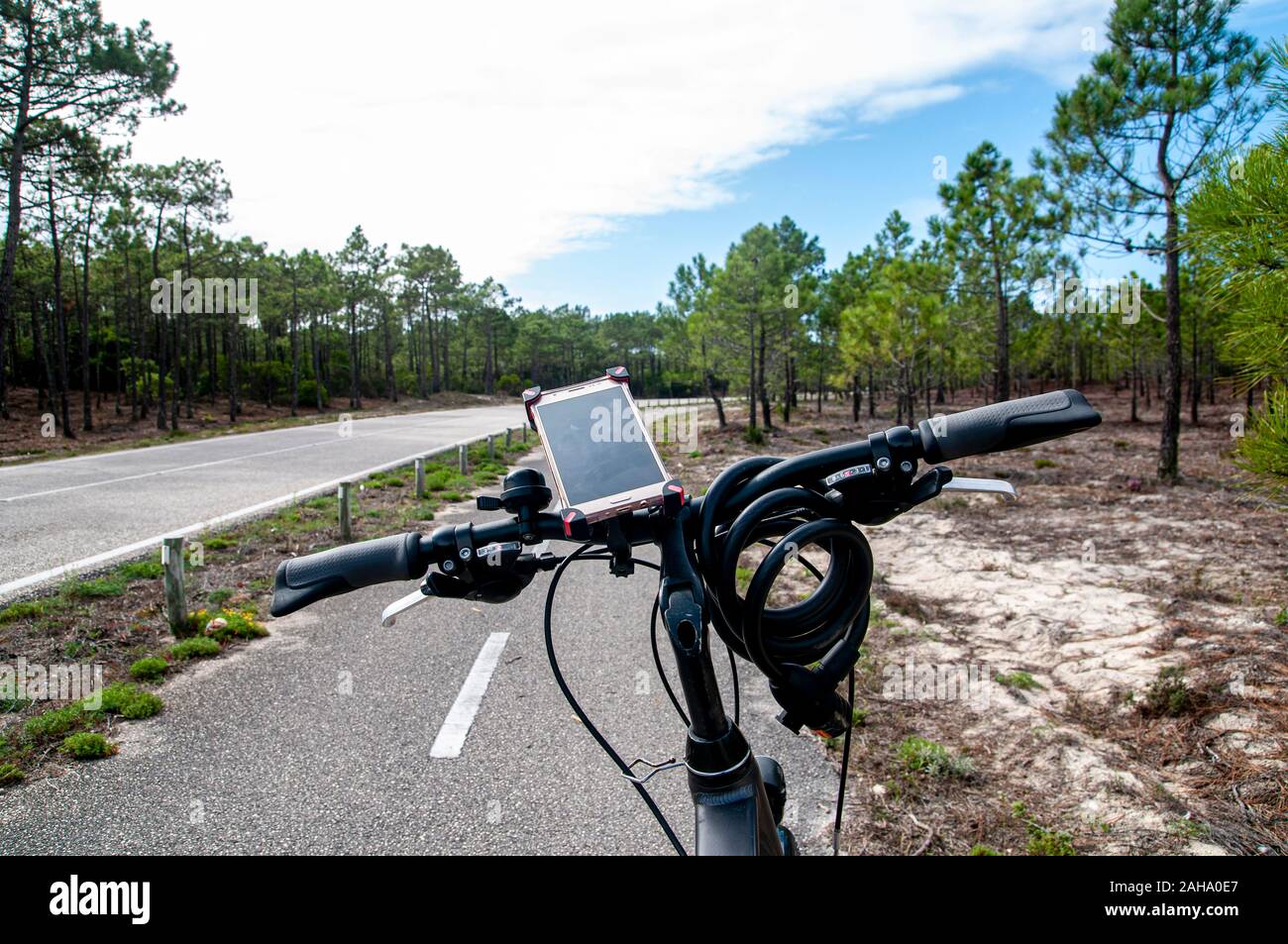 Essential GPS Navigation Features for Dirt Biking 